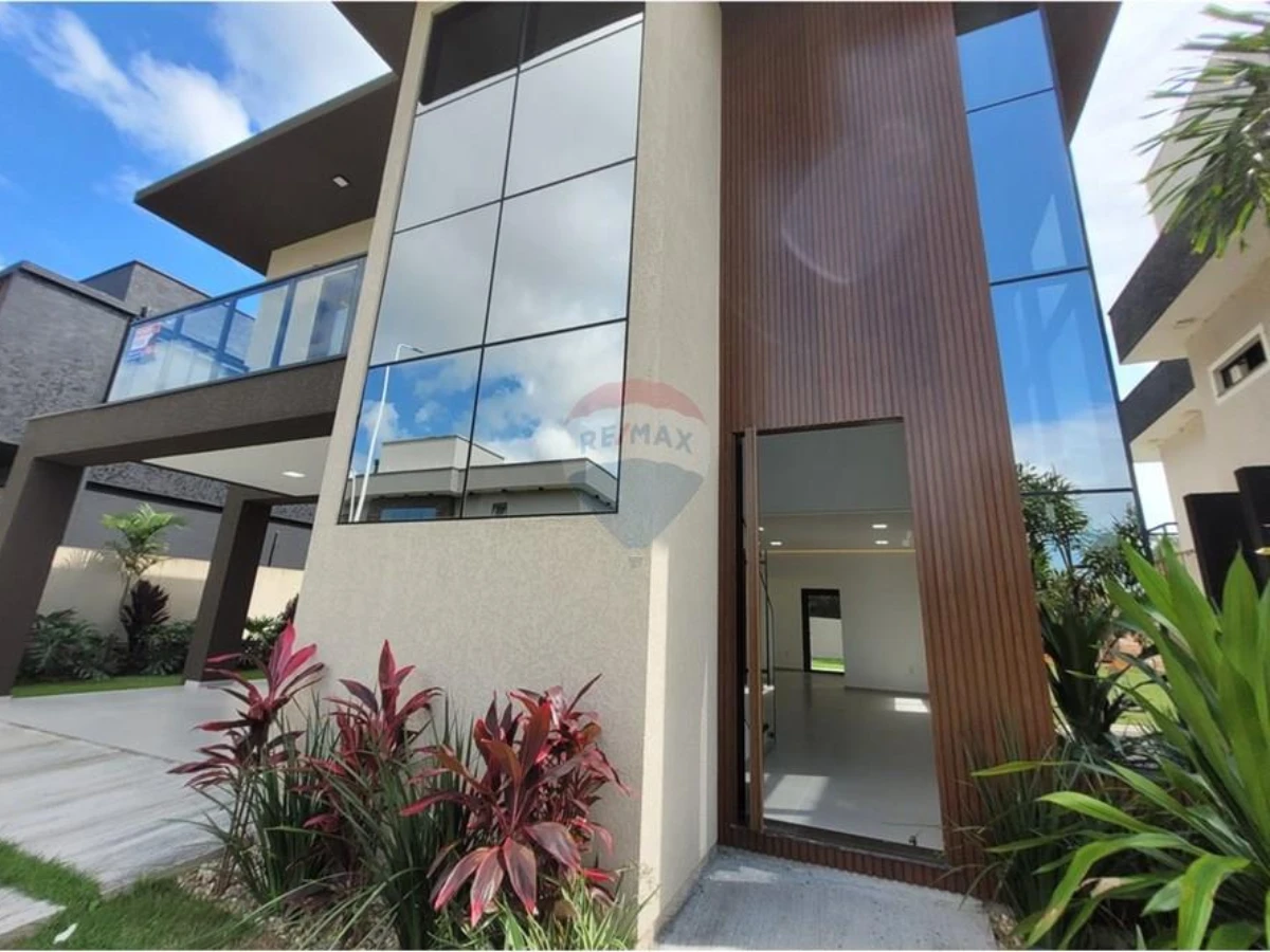 Casa com 4 Dormitórios em Condomínio Fechado – Rio Vermelho, Florianópolis