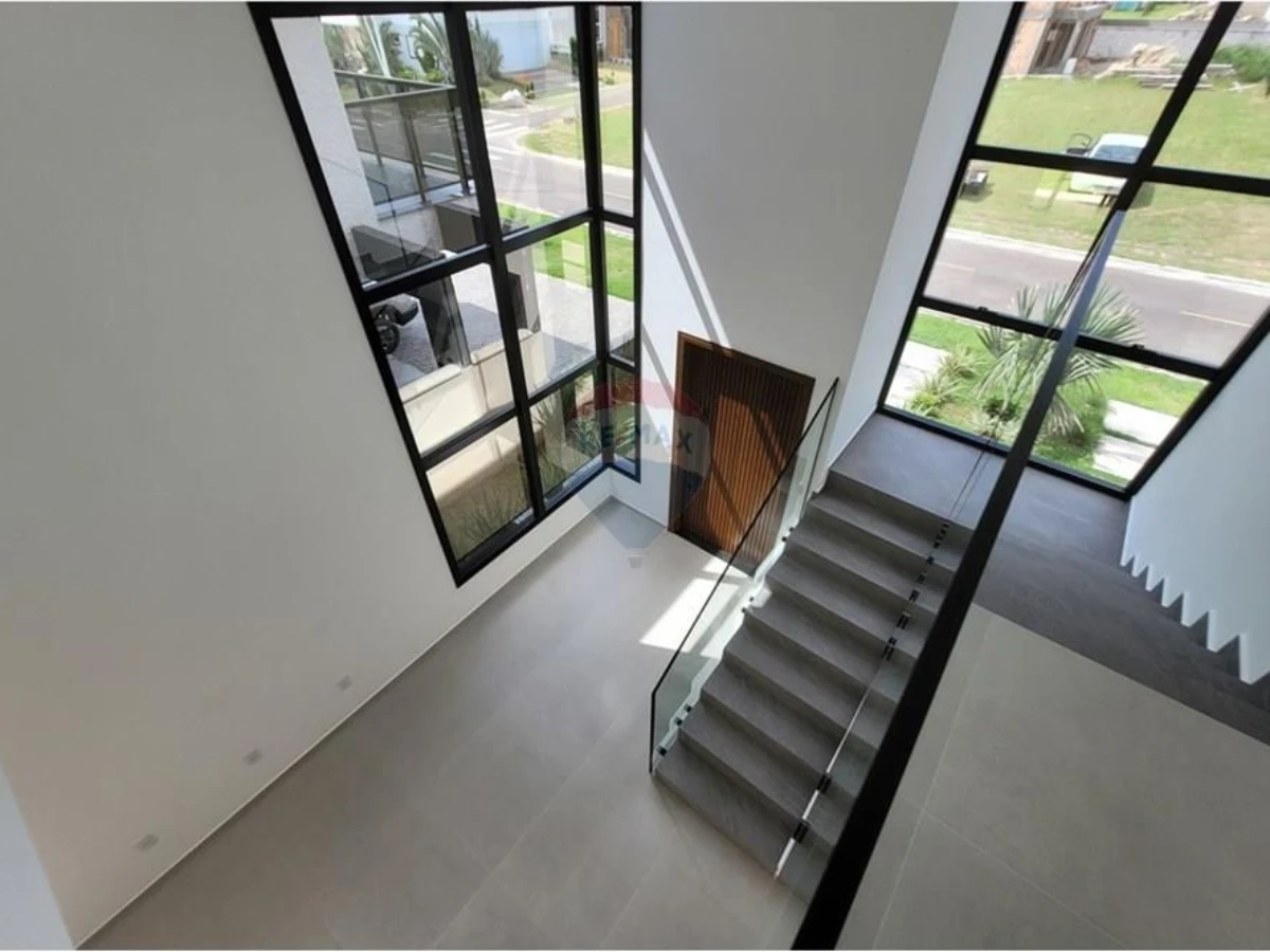 Casa com 4 Dormitórios em Condomínio Fechado – Rio Vermelho, Florianópolis