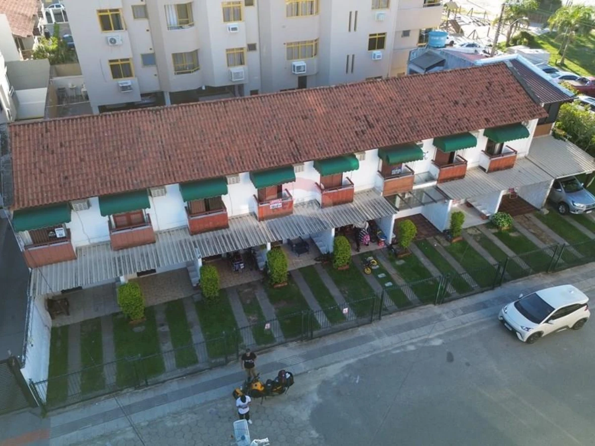 Casa Duplex com 2 Dormitórios e Vista para o Mar — Canasvieiras, Florianópolis