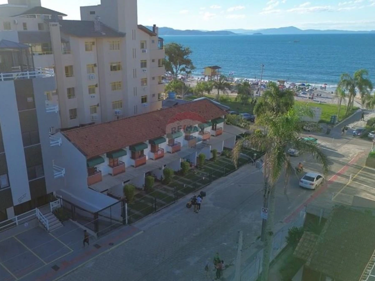Casa Duplex com 2 Dormitórios e Vista para o Mar — Canasvieiras, Florianópolis