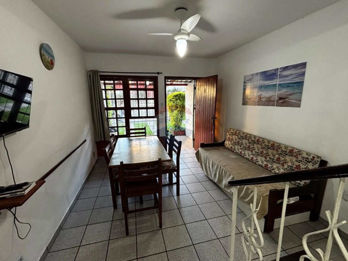 Casa Duplex com 2 Dormitórios e Vista para o Mar — Canasvieiras, Florianópolis