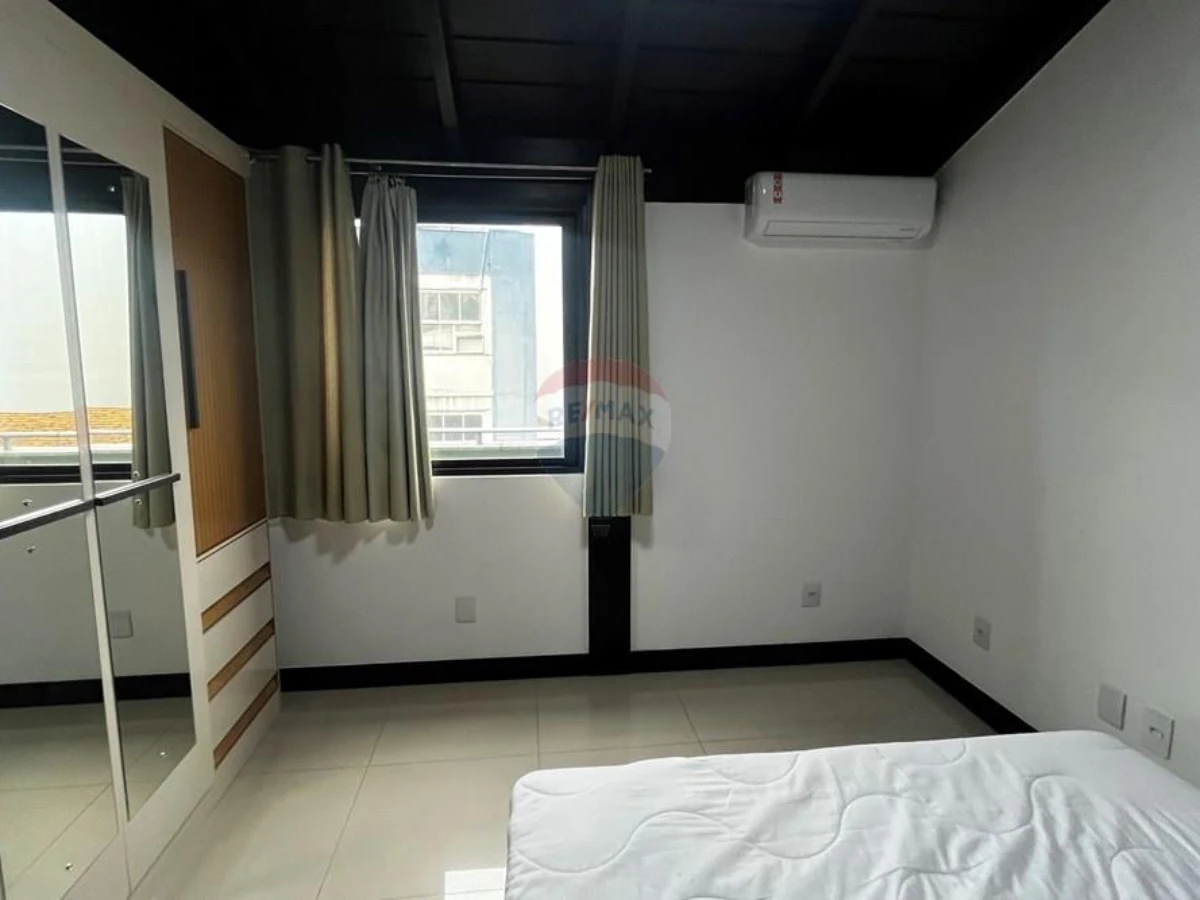 Apartamento Reformado com 1 Quarto, Terraço e Varanda – Centro, Florianópolis