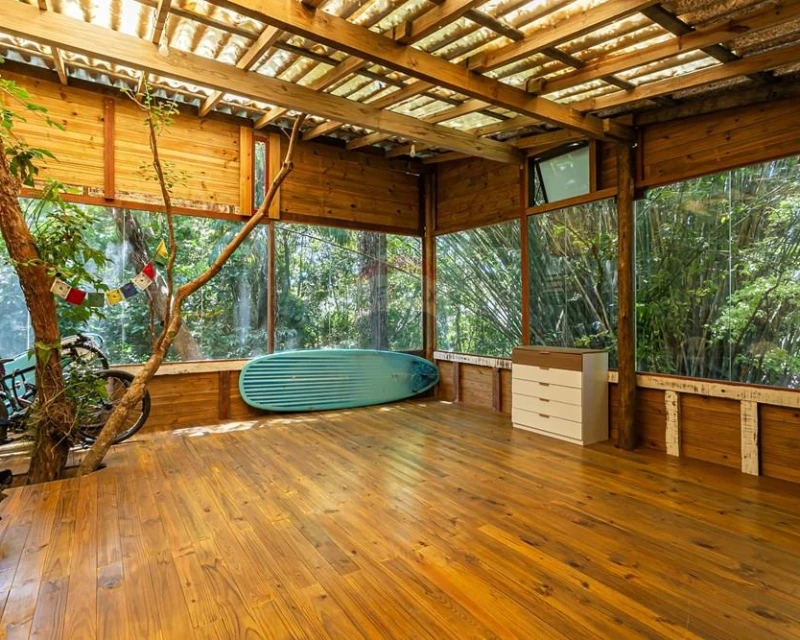 Casa 5 Quartos à Venda — Lagoa da Conceição, Florianópolis