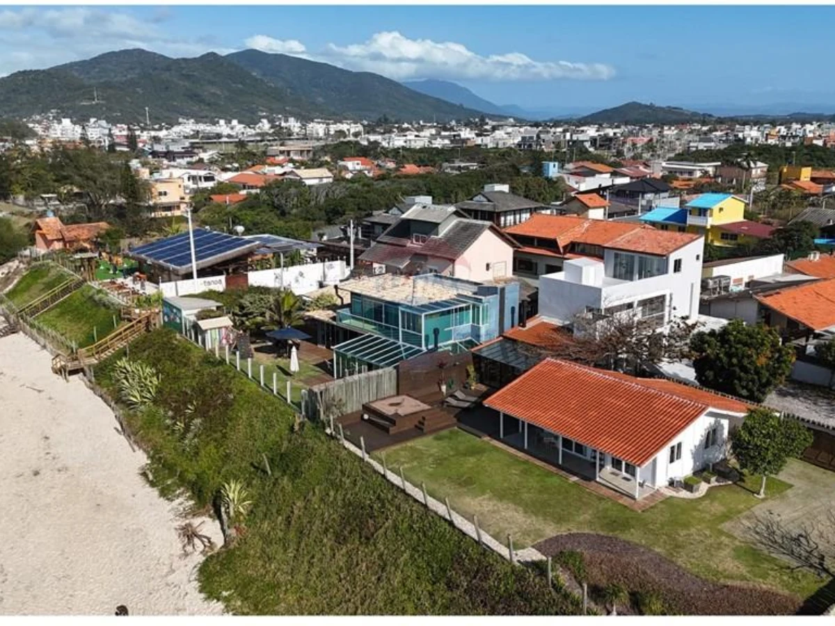 Casa 4 Quartos com Vista para o Mar à Venda no Campeche, Florianópolis