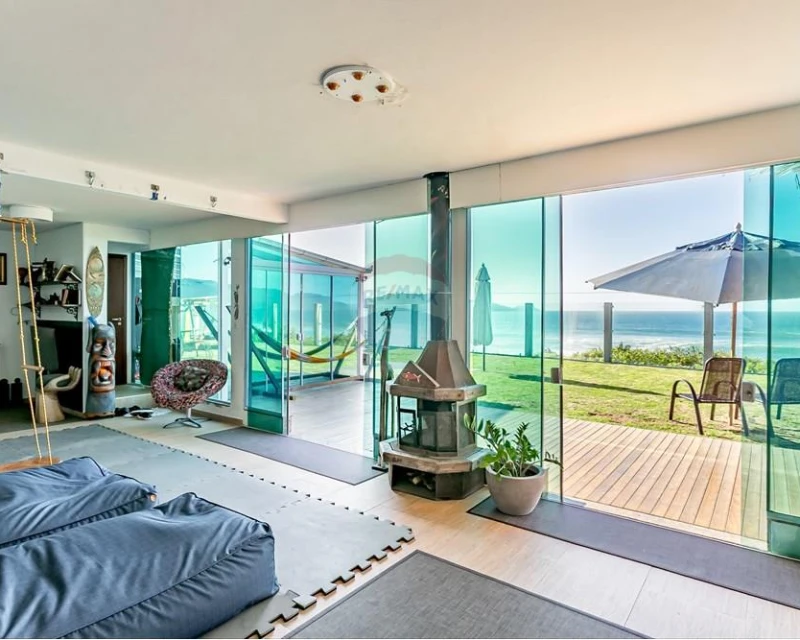 Casa 4 Quartos com Vista para o Mar à Venda no Campeche, Florianópolis
