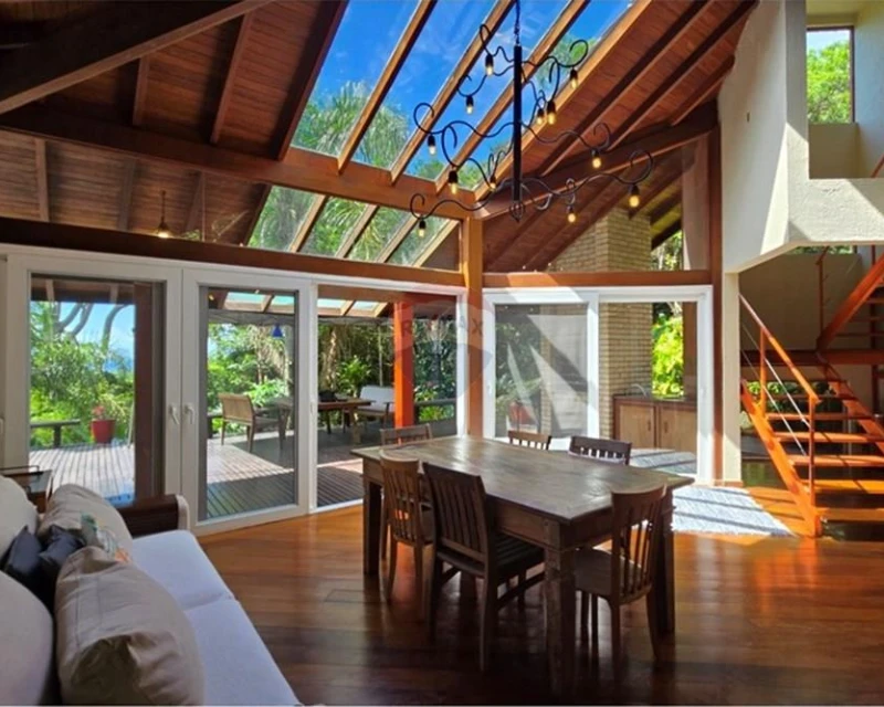 Casa 5 Dormitórios — 85.853 m² de Terreno na Costa de Dentro, Florianópolis