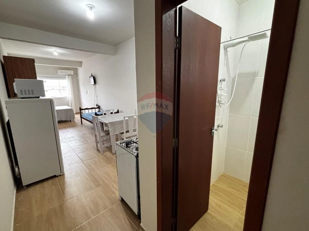 Kitnet para Alugar em Ingleses, Florianópolis — 35 m²