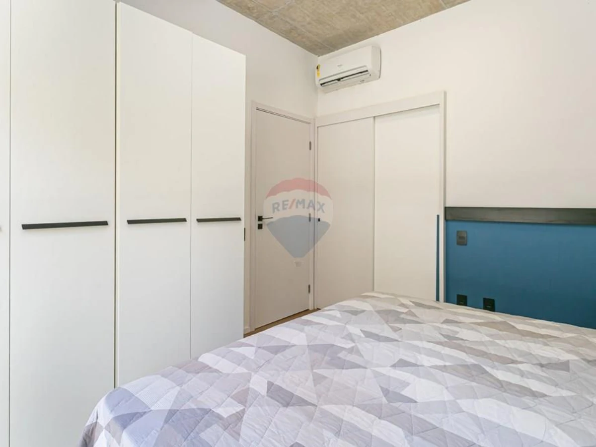 Apartamento 2 Suítes à Venda na Carvoeira, Florianópolis
