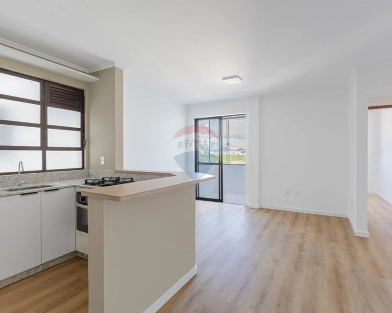 Apartamento 3 Dormitórios com Vista Mar — João Paulo, Florianópolis