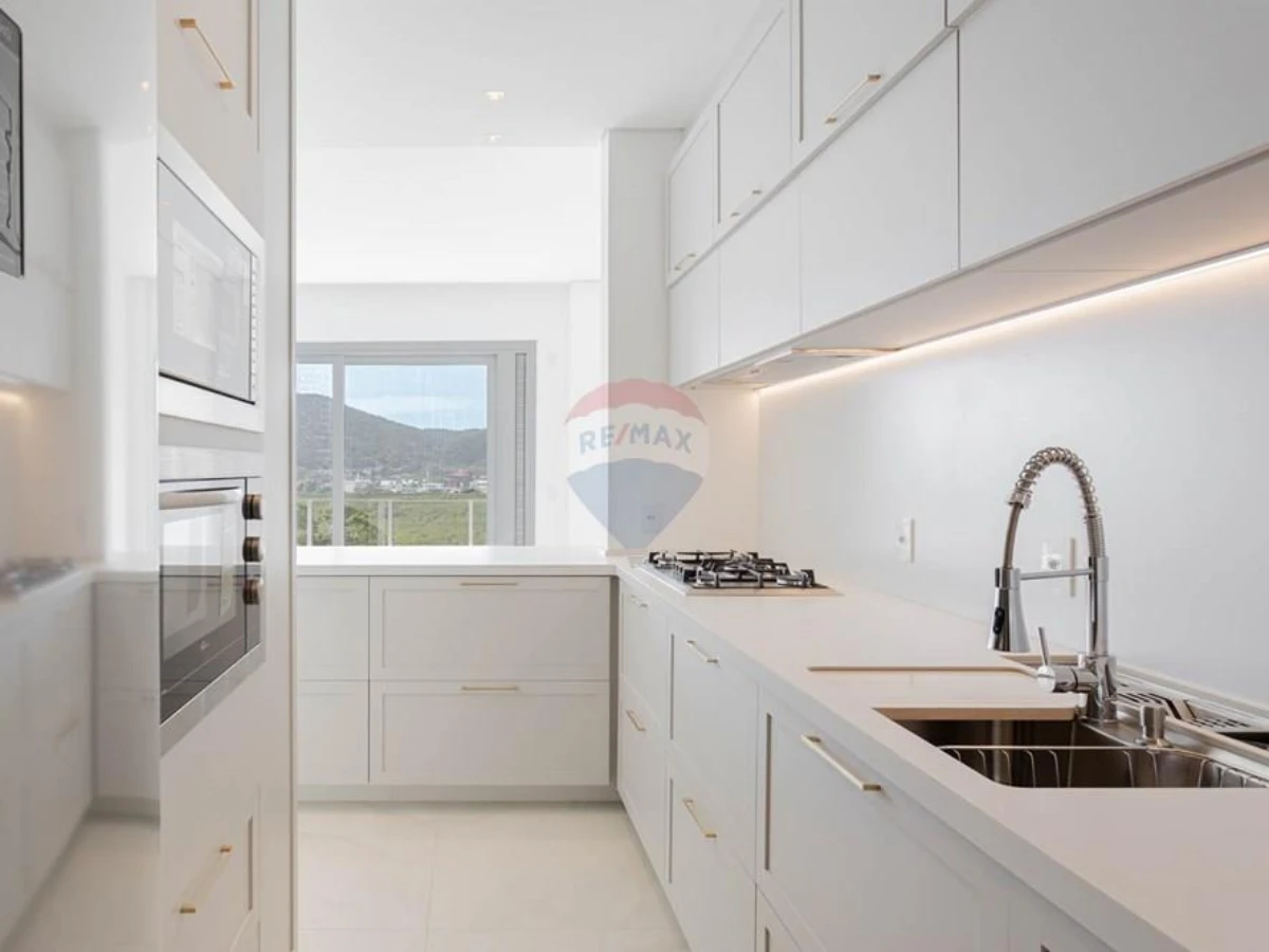 Apartamento 3 Suítes Vista Mar — João Paulo, Florianópolis