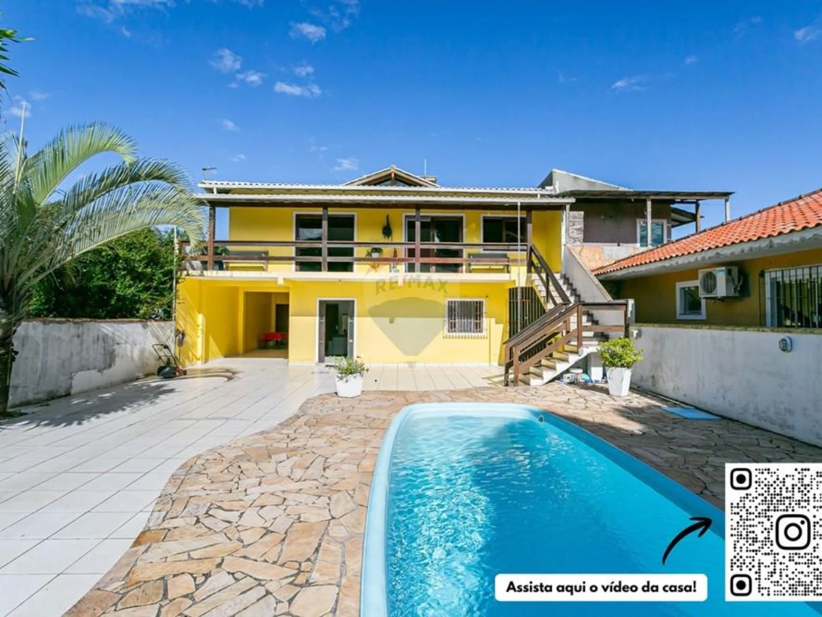 Casa 4 Quartos à Venda no Rio Vermelho, Florianópolis