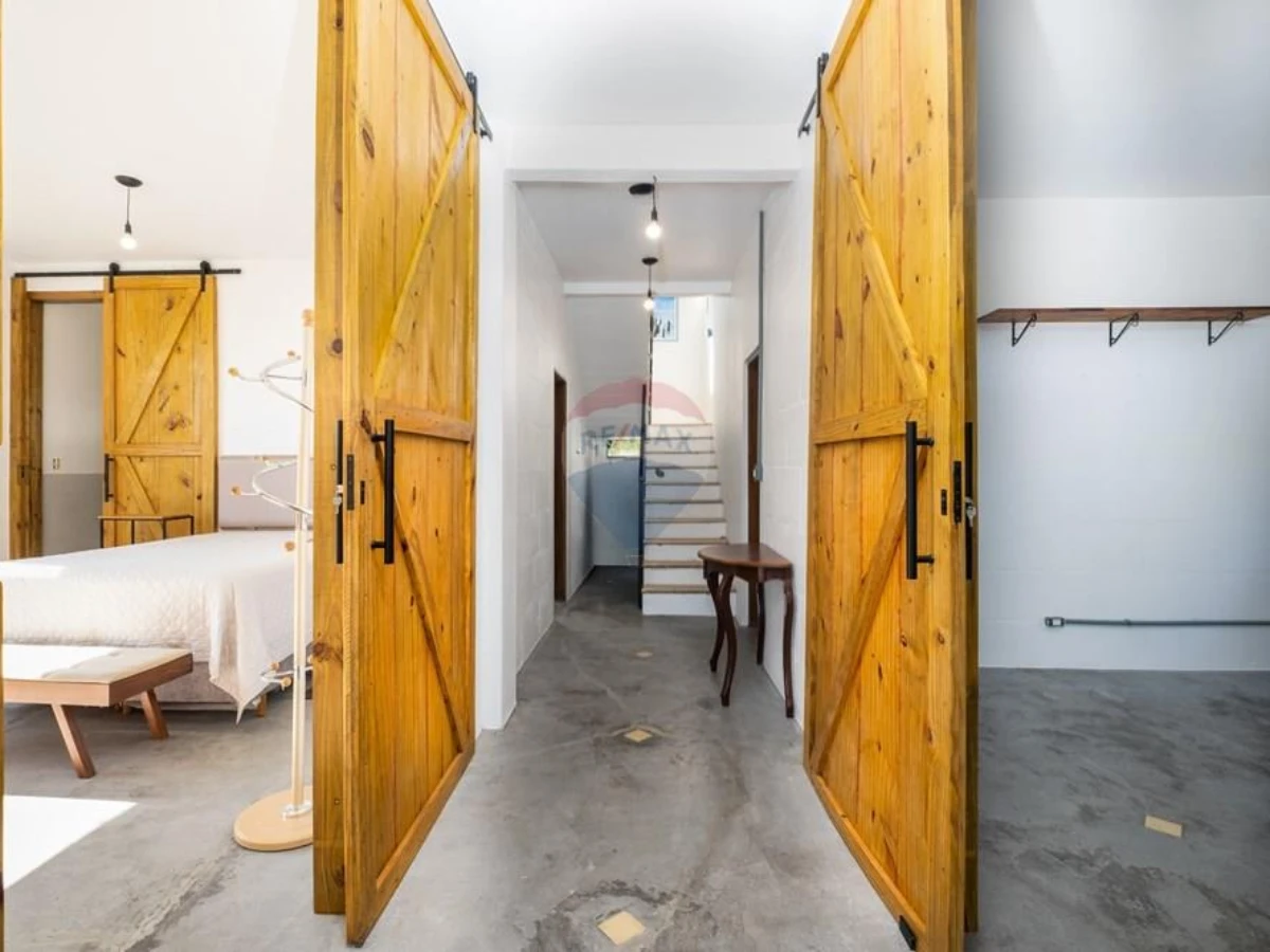 Casa 4 Dormitórios com Vista para as Montanhas à Venda em Santo Antônio de Lisboa