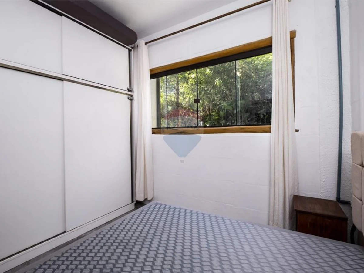 Casa 4 Dormitórios com Vista para as Montanhas à Venda em Santo Antônio de Lisboa