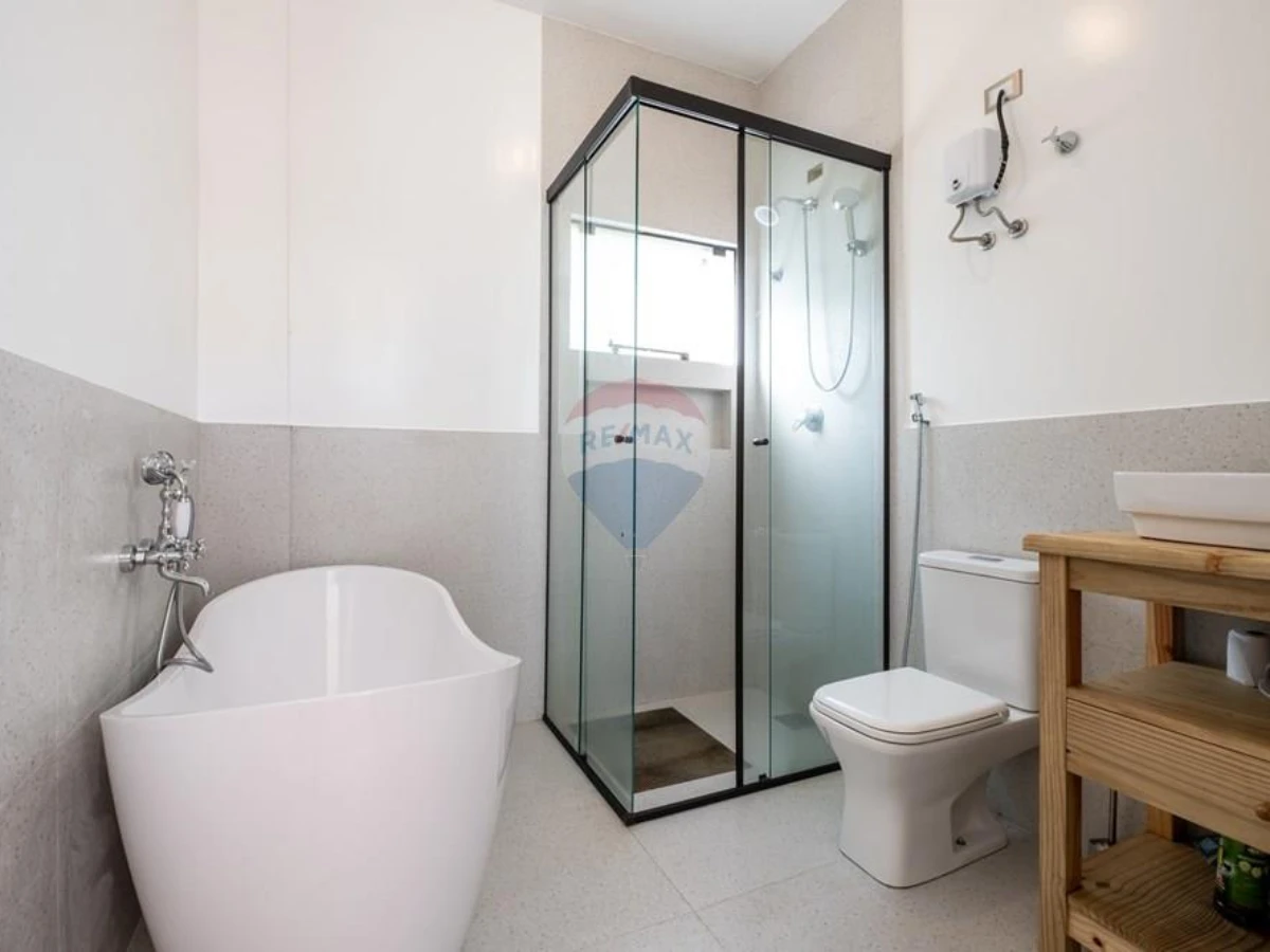 Casa 4 Dormitórios com Vista para as Montanhas à Venda em Santo Antônio de Lisboa