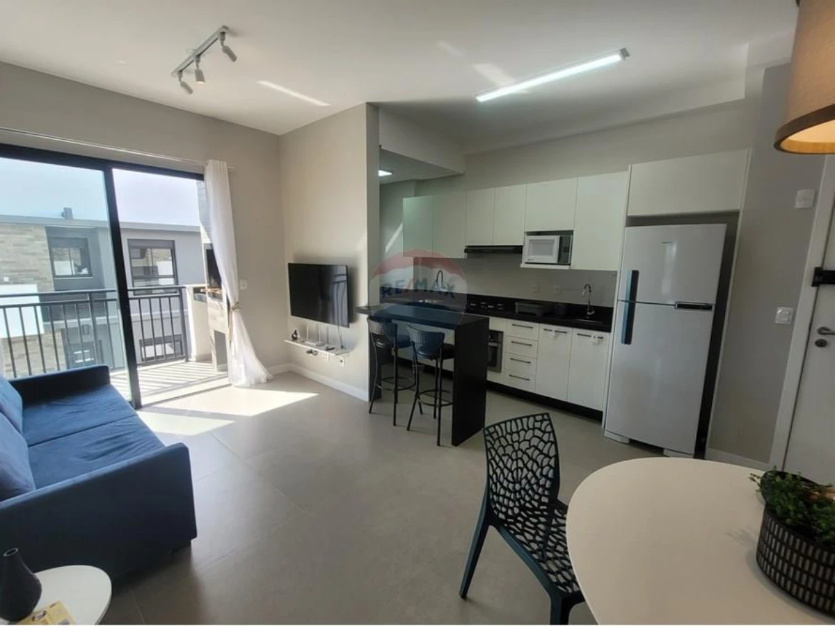 Apartamento 2 Quartos Mobiliado à Venda na Cachoeira do Bom Jesus, Florianópolis