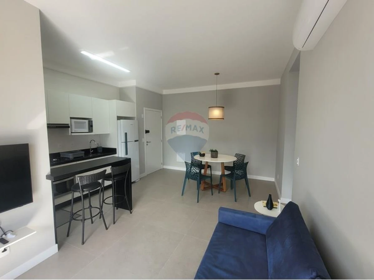 Apartamento 2 Quartos Mobiliado à Venda na Cachoeira do Bom Jesus, Florianópolis