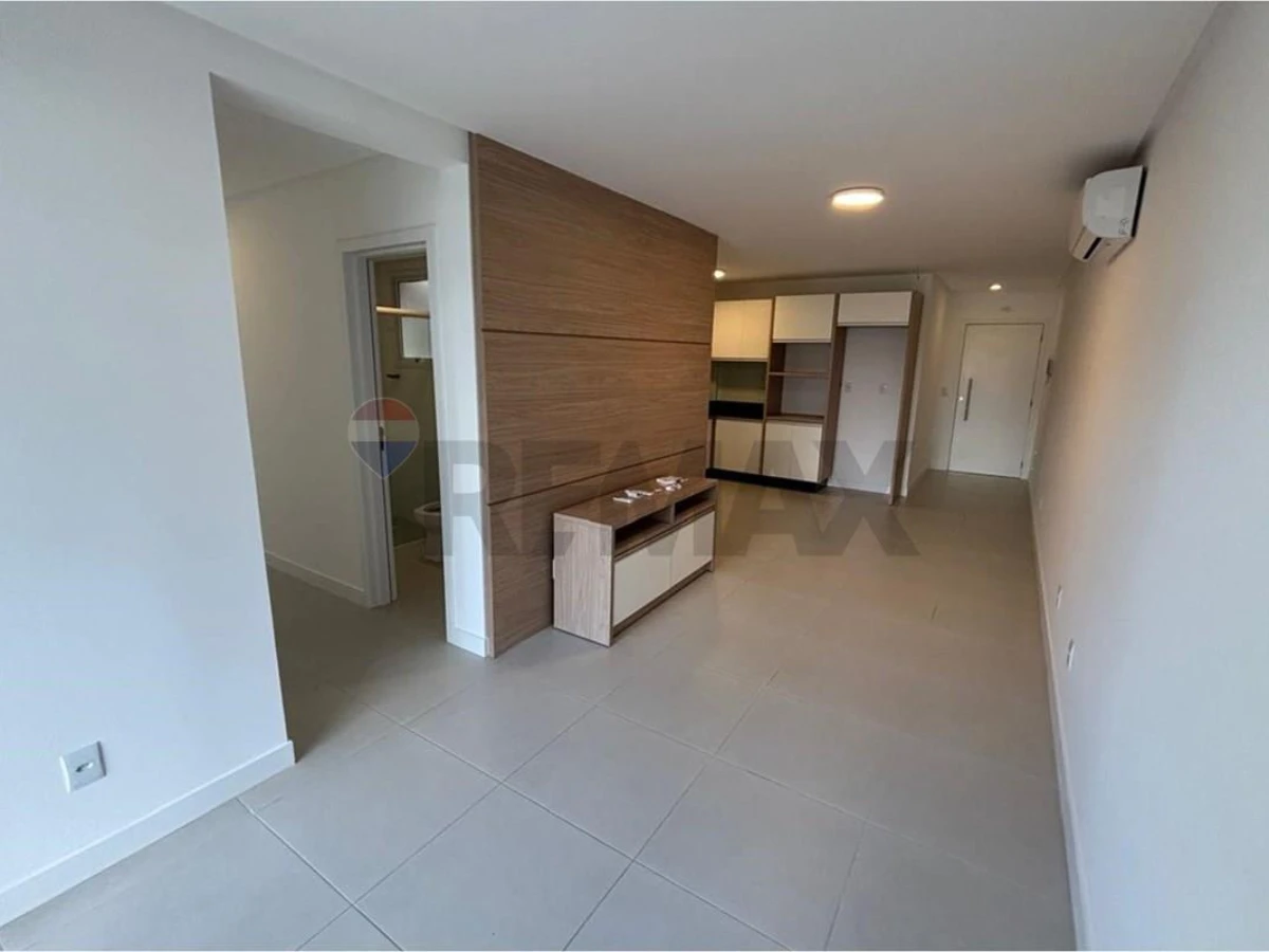 Apartamento 3 Dormitórios à Venda em Ingleses, Florianópolis — Cond. Cannes