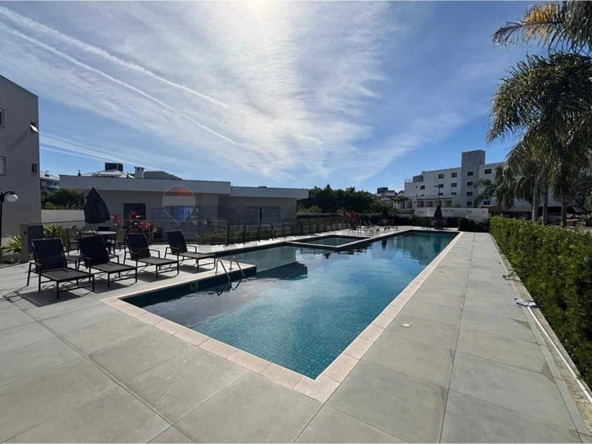 Apartamento 3 Dormitórios à Venda em Ingleses, Florianópolis — Cond. Cannes