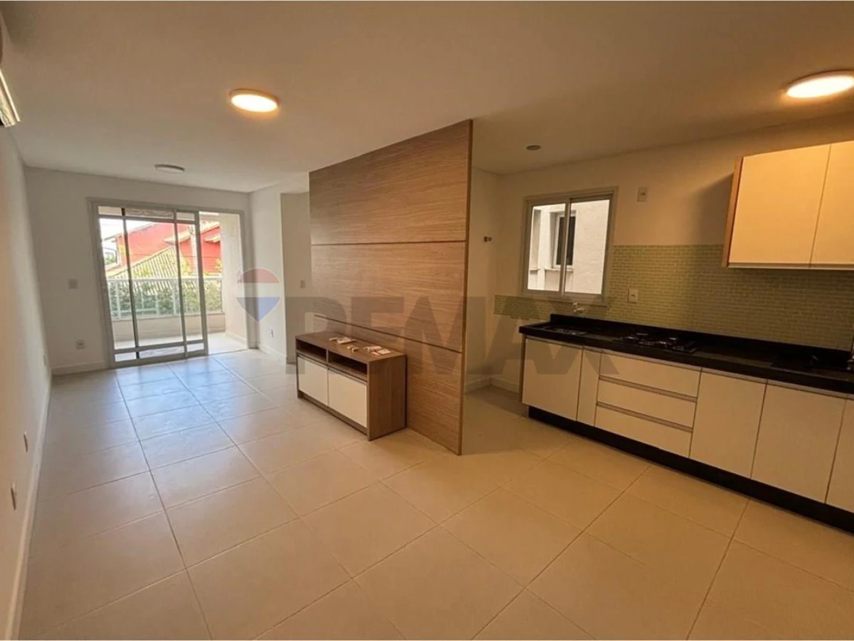 Apartamento 3 Dormitórios à Venda em Ingleses, Florianópolis — Cond. Cannes