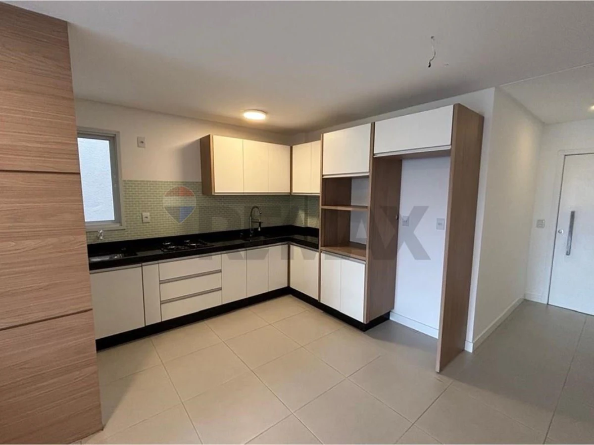 Apartamento 3 Dormitórios à Venda em Ingleses, Florianópolis — Cond. Cannes