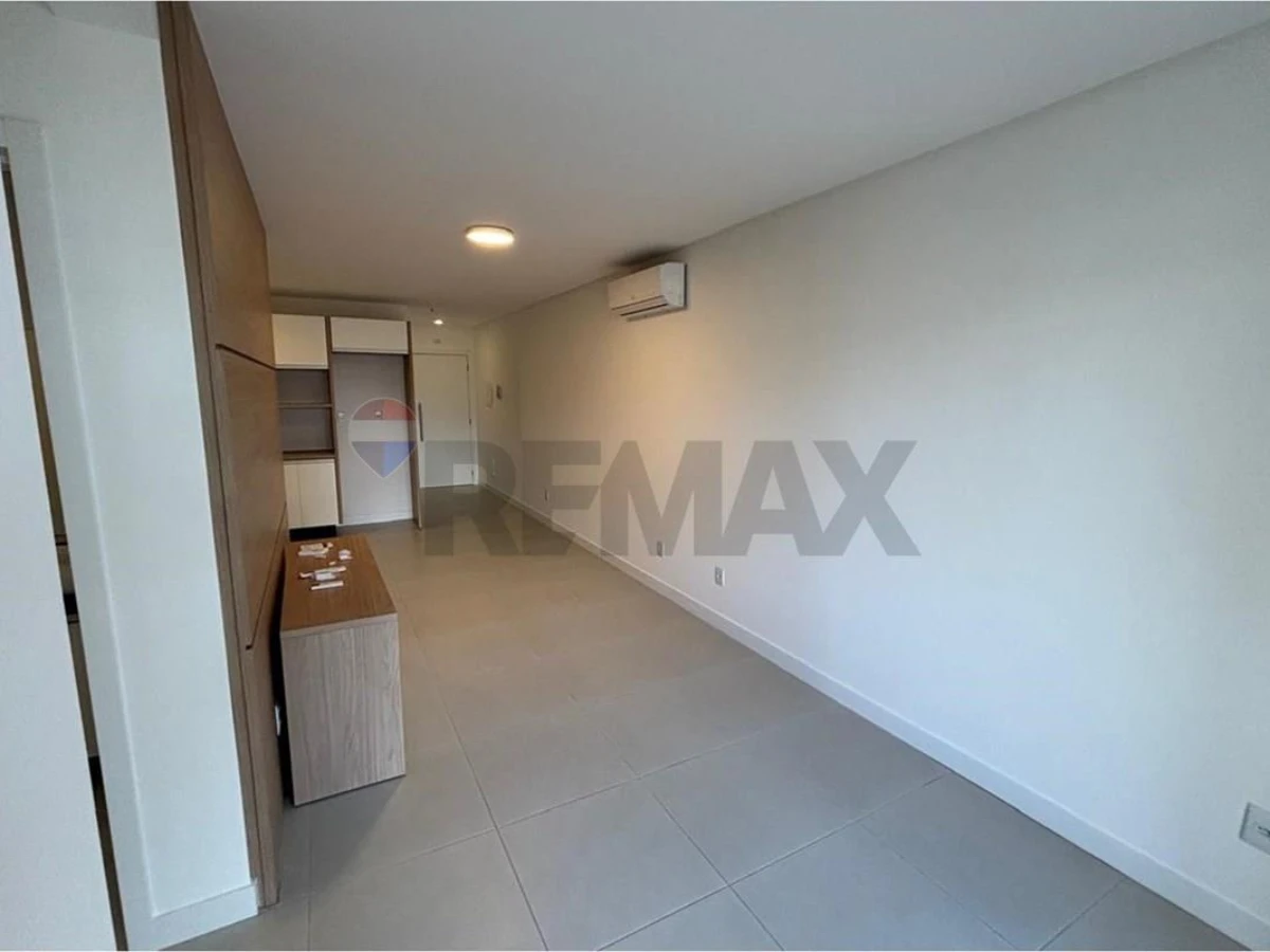 Apartamento 3 Dormitórios à Venda em Ingleses, Florianópolis — Cond. Cannes
