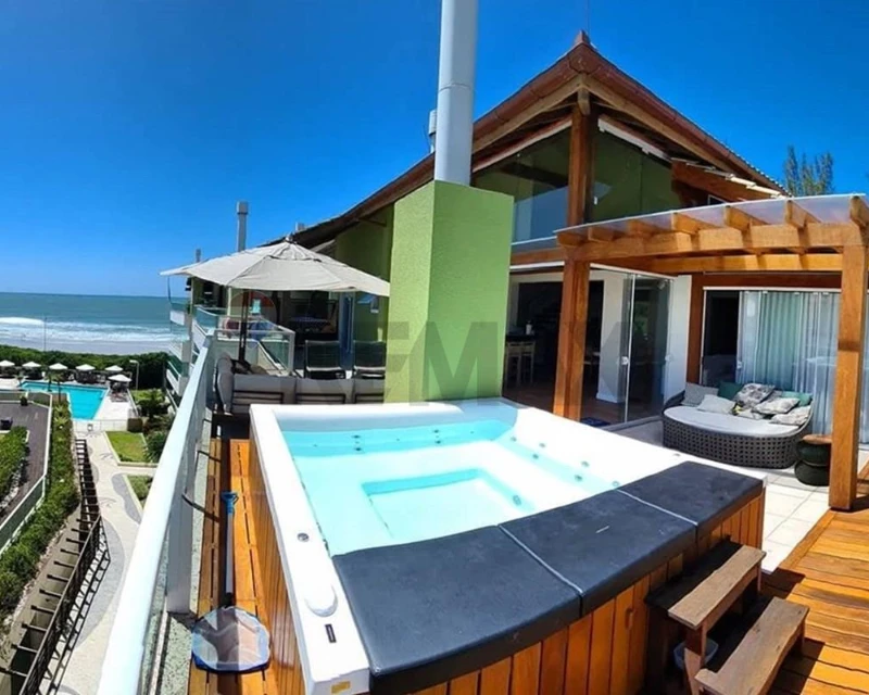Cobertura 4 Suítes com Vista para o Mar — Santinho, Florianópolis