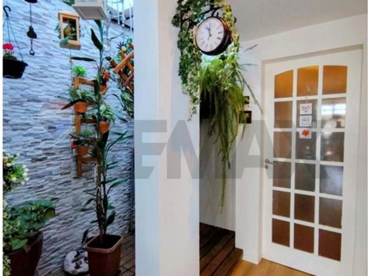 Apartamento 3 Dormitórios com Vista para o Mar — Abraão, Florianópolis