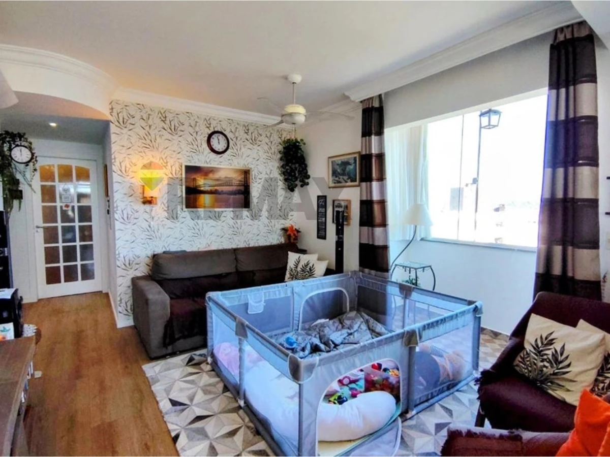Apartamento 3 Dormitórios com Vista para o Mar — Abraão, Florianópolis