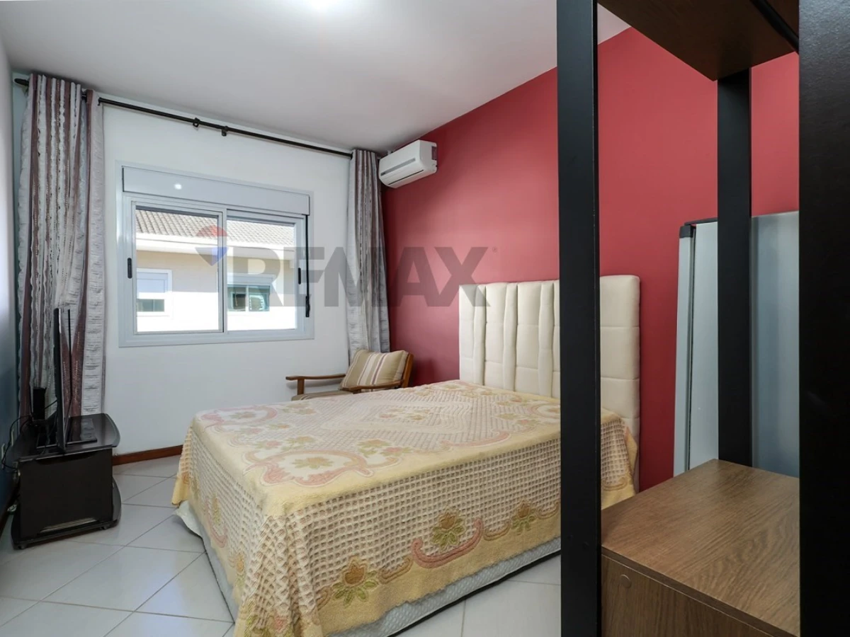 Casa de Condomínio 3 Quartos à Venda em Ingleses, Florianópolis
