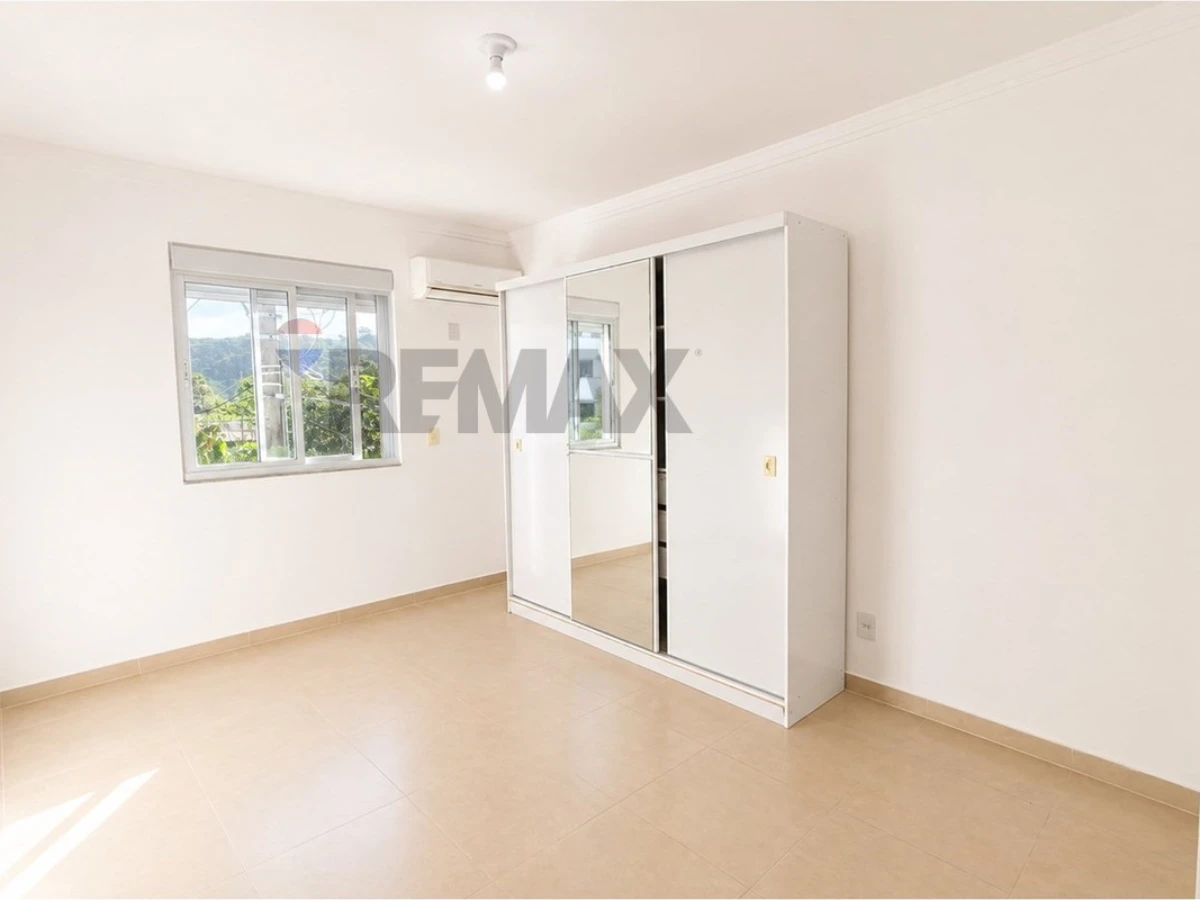 Apartamento 2 Dormitórios à Venda em Ingleses, Florianópolis — 64,8 m²