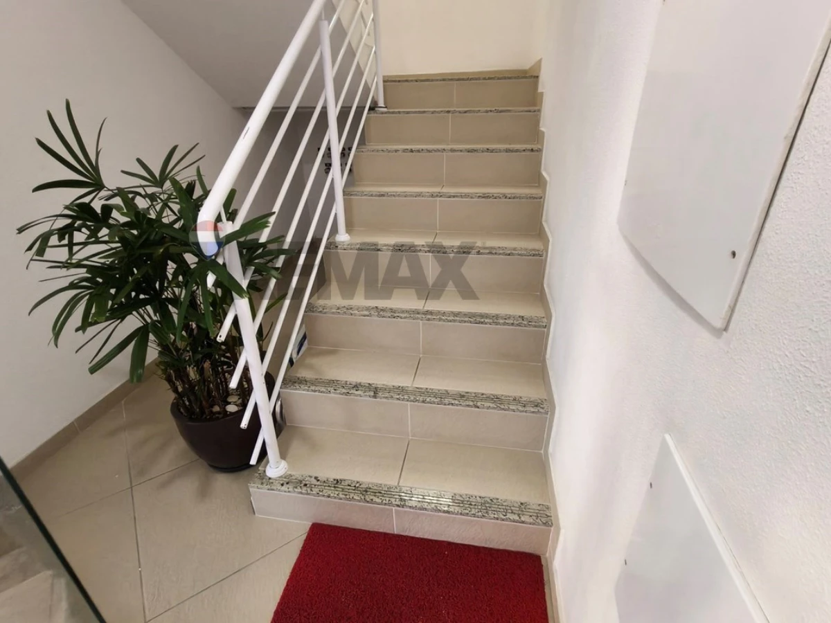 Apartamento 2 Dormitórios à Venda em Ingleses, Florianópolis — 64,8 m²